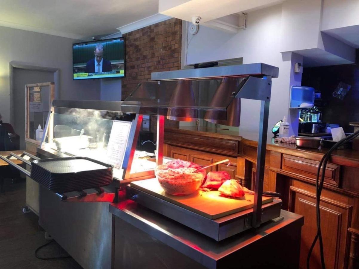 Balreask Bar, Restaurant&Guest Accommodation Navan Extérieur photo